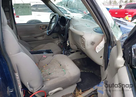 2003 Chevrolet S-10 Ls из США, поврежденный, VIN 1GCCS19H538187053